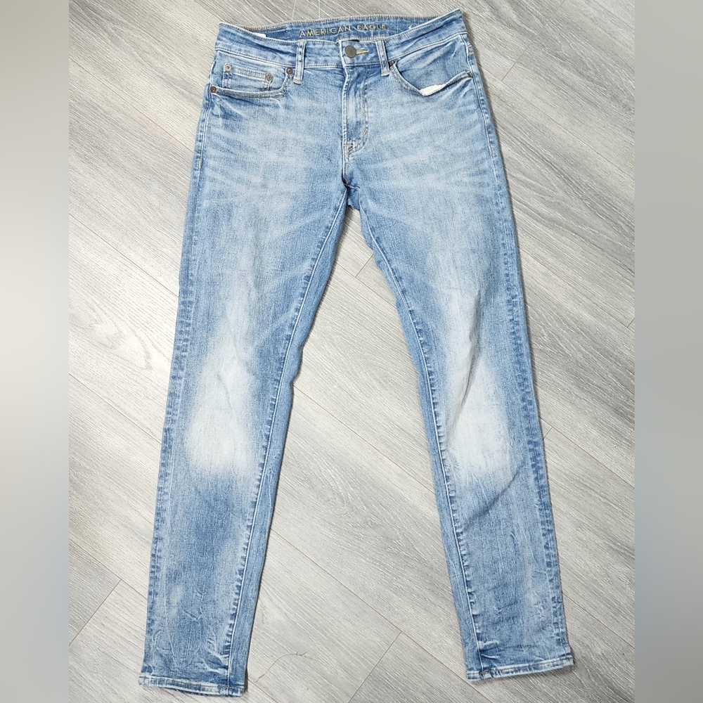 AMERICAN EAGLE MEN’S NEXT LEVEL FLEX JEANS SIZE 28x32 LIGHT WASH SLIM STRETCH